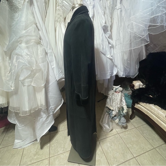 Luxurious Lamb Shearling lined coat - Picture 5 of 16